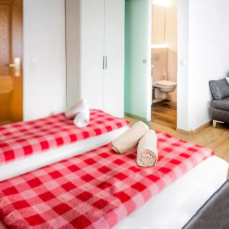 Апартаменты Zell 14 Pers | Sauna | Hunde Erlaubt | Bbq | Massage Биберах-ан-дер-Рис